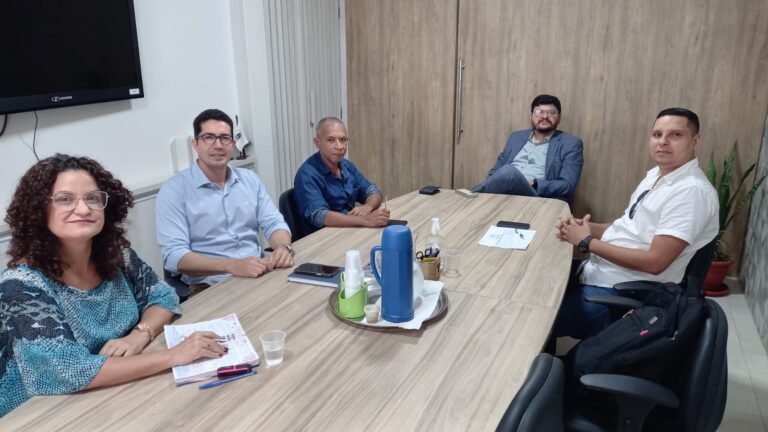 Prefeito de Rio Branco, Tião Bocalom, concederá reajuste de 3,62% para Professores